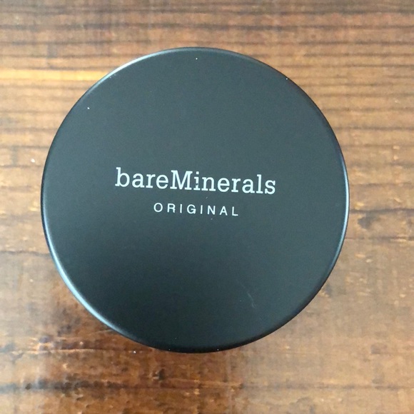 bareMinerals Original SPF 15 Foundation - Picture 2 of 3